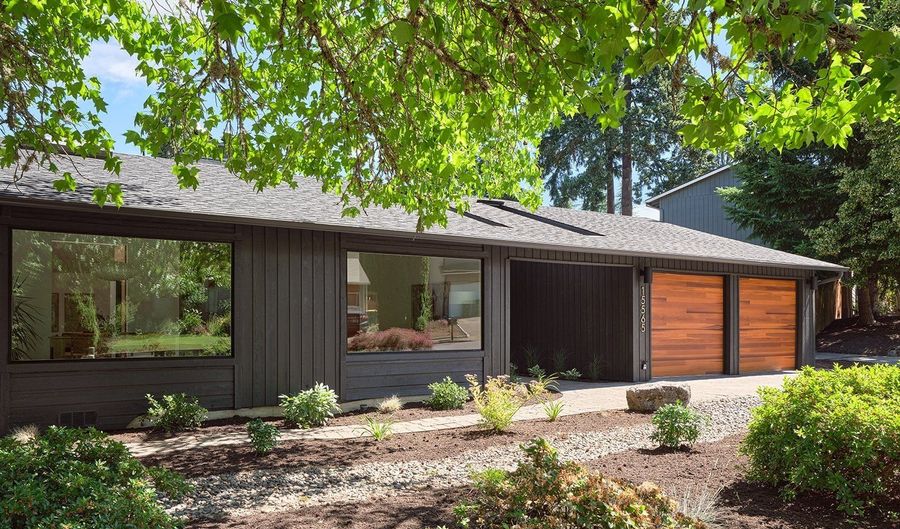15565 SW BRISTOL Ln, Beaverton, OR 97007 - 3 Beds, 2 Bath