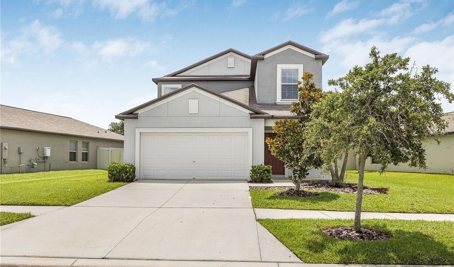 5149 WHITE CHICORY Dr, Apollo Beach, FL 33572 - 5 Beds, 3 Bath