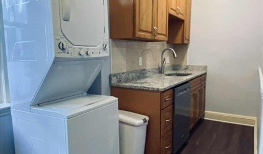 153 Strathmore 6, Boston, MA 02135 - 2 Beds, 1 Bath