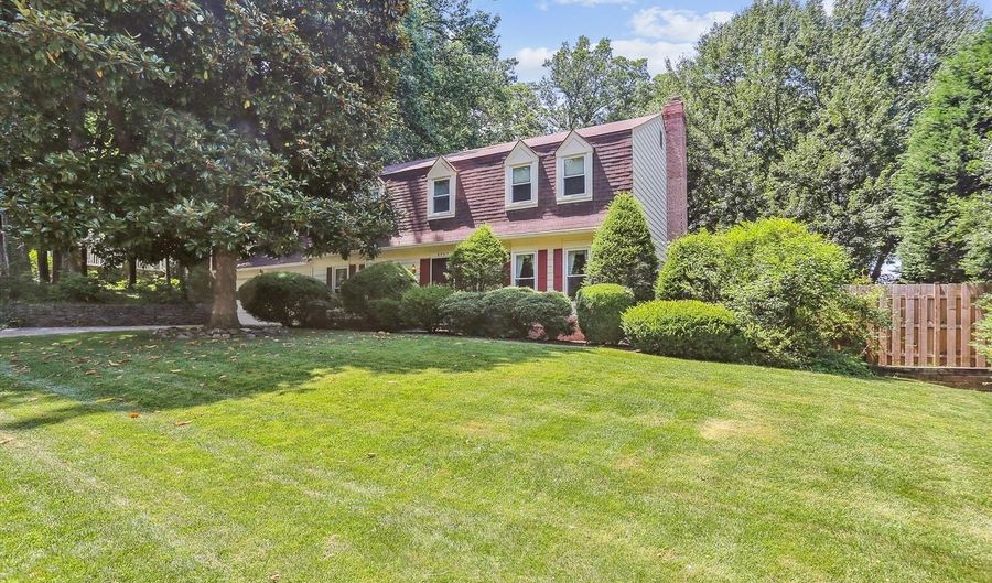 6507 LANDON Ln, Bethesda, MD 20817 - 4 Beds, 4 Bath