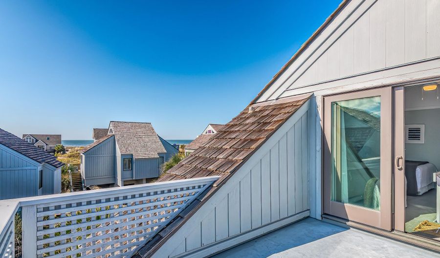 305 S Bald Head Wynd 17, Bald Head Island, NC 28461 - 3 Beds, 3 Bath