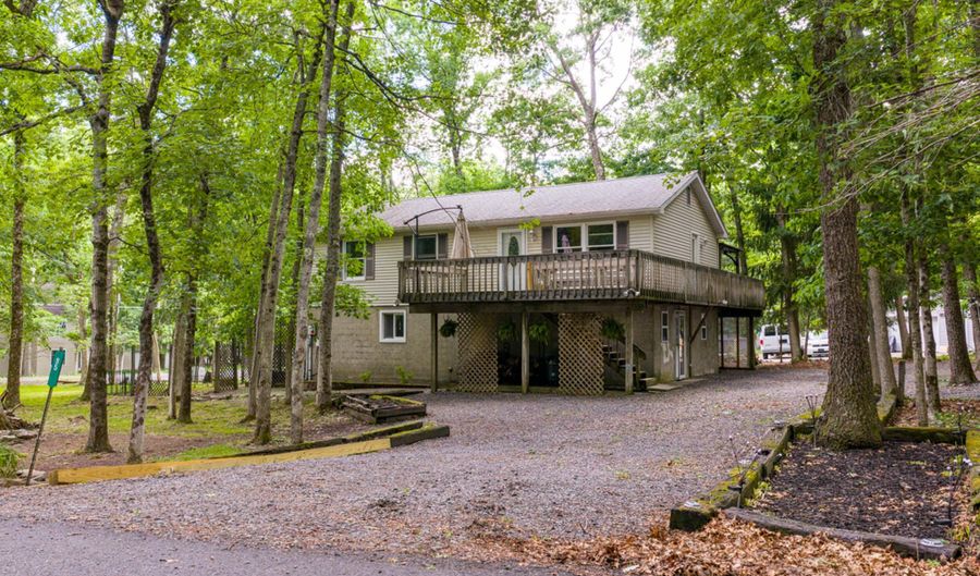 95 Vista Dr, Albrightsville, PA 18210 - 3 Beds, 3 Bath