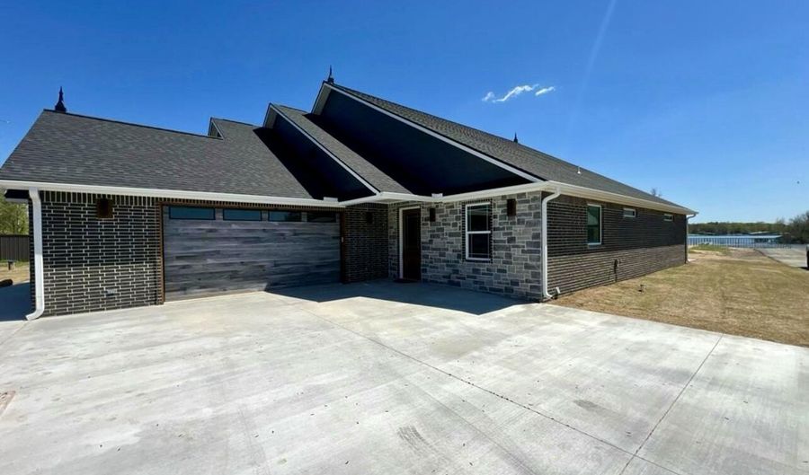 55275 E 298 Rd, Afton, OK 74331 - 5 Beds, 3 Bath