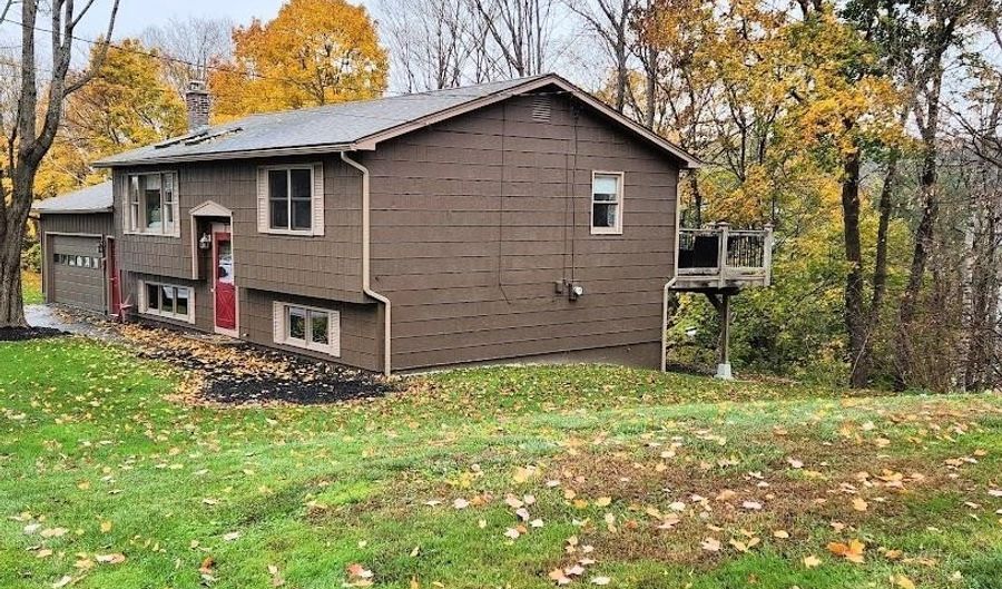 40 Sheridan St, Barre, VT 05641 - 3 Beds, 2 Bath