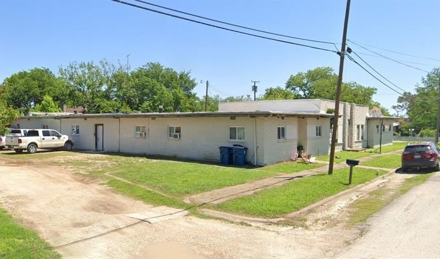 208 E Purdom Ave, Alvarado, TX 76009 - 0 Beds, 0 Bath