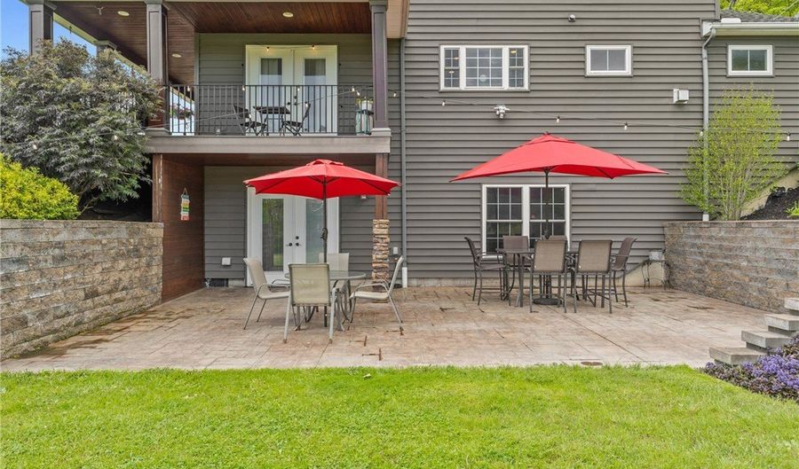 13 Colony Ct, Alexander, NY 14011 - 5 Beds, 4 Bath