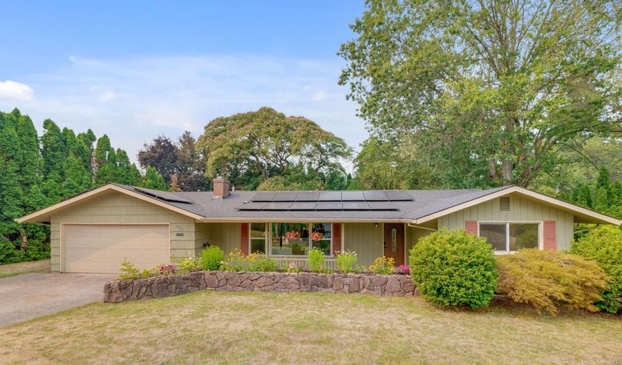 6885 SW PRINCESS Ave, Beaverton, OR 97008 - 4 Beds, 2 Bath