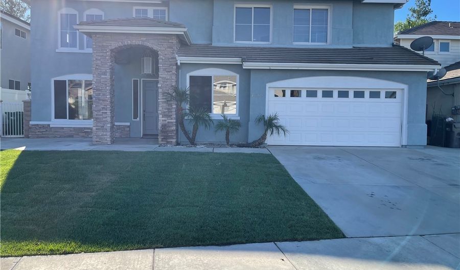 39689 Tamarisk St, Murrieta, CA 92563 - 5 Beds, 3 Bath