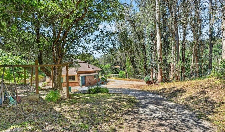 575 Snyder Ave, Aromas, CA 95004 - 3 Beds, 2 Bath
