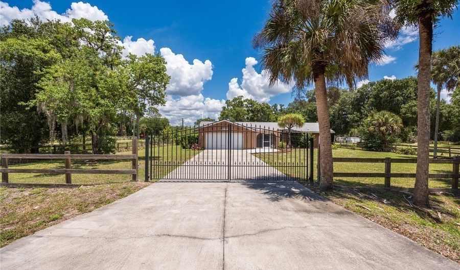 22031 Edwards Dr, Alva, FL 33920 - 3 Beds, 2 Bath