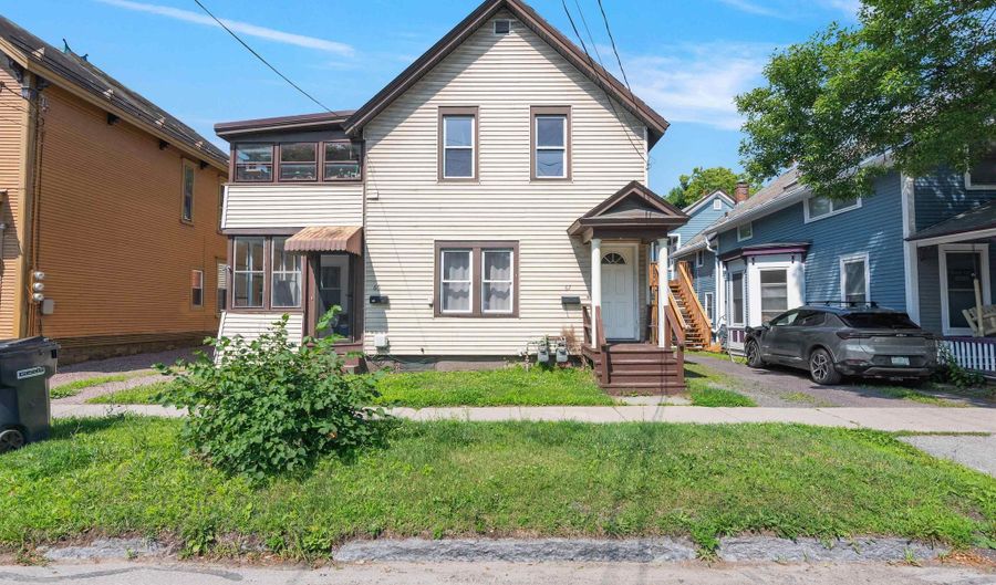 65-67 Park St, Burlington, VT 05401 - 5 Beds, 2 Bath