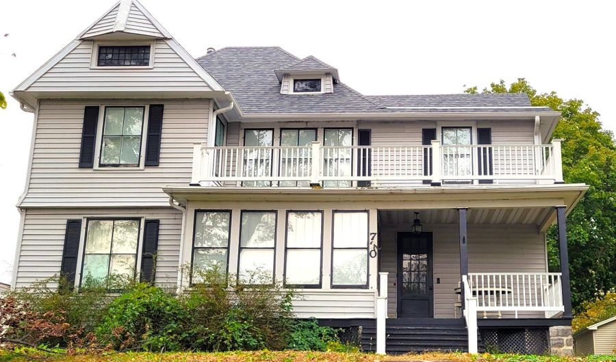 720 N Thorington St, Algona, IA 50511 - 4 Beds, 3 Bath