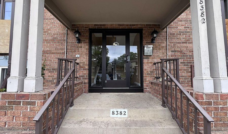 8382 BROCKHAM Dr F, Alexandria, VA 22309 - 2 Beds, 2 Bath