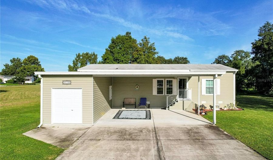 25144 SPANISH MOSS Cir, Astatula, FL 34705 - 3 Beds, 2 Bath