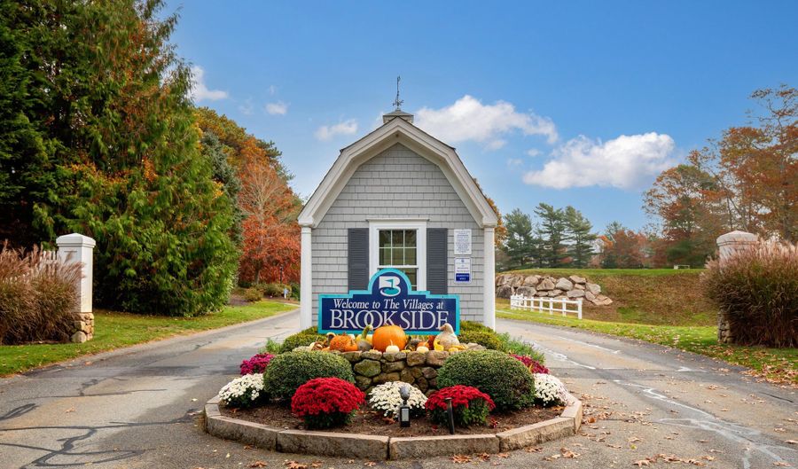13 Laurel Hill Ct 13, Bourne, MA 02532 - 2 Beds, 3 Bath