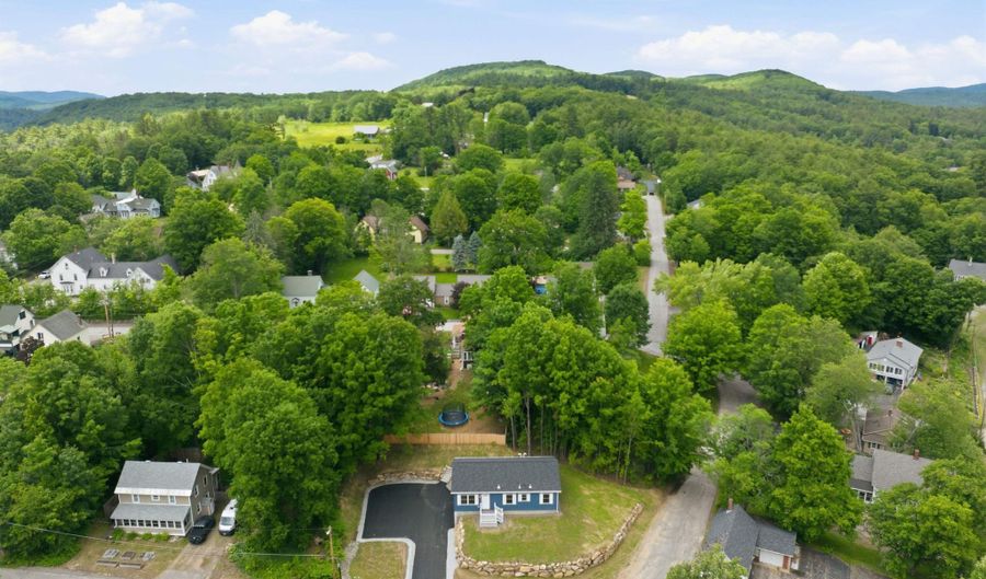 28 Cottage Pl, Ashland, NH 03217 - 3 Beds, 2 Bath