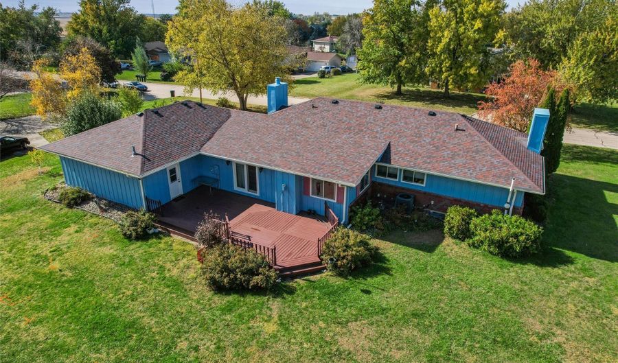 1299 Dennler Dr, Alleman, IA 50007 - 3 Beds, 3 Bath