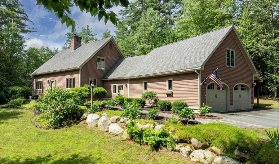 395 Hillwinds Rd, Brattleboro, VT 05301 - 4 Beds, 3 Bath