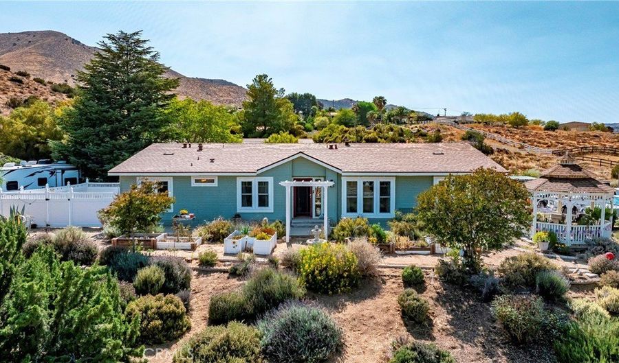 32117 42nd St W, Acton, CA 93510 - 5 Beds, 5 Bath