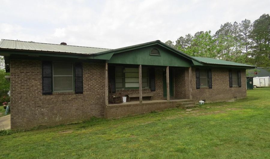 686 Moore Rd, Cairo, GA 39828 - 3 Beds, 2 Bath