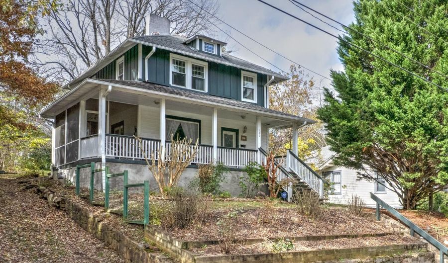 100 Washington Rd, Asheville, NC 28801 - 2 Beds, 2 Bath
