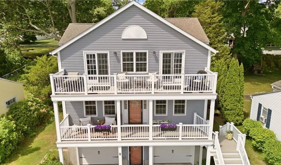 11 King Philip Ave, Bristol, RI 02809 - 3 Beds, 4 Bath