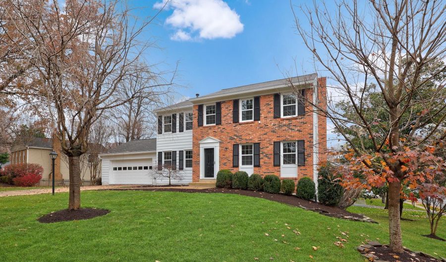 4903 KING DAVID Blvd, Annandale, VA 22003 - 4 Beds, 3 Bath