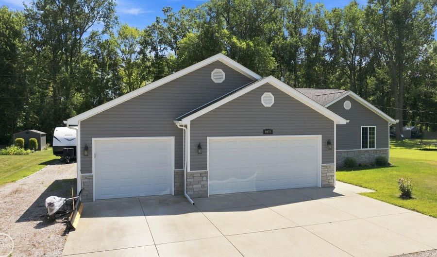 9475 Folkert Rd, Algonac, MI 48001 - 3 Beds, 2 Bath