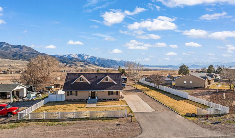 91 W 100 S, Central Valley, UT 84754 - 4 Beds, 3 Bath