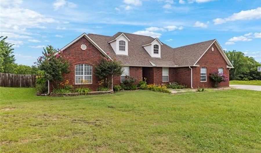 5648 Myall Rd, Ardmore, OK 73401 - 4 Beds, 2 Bath