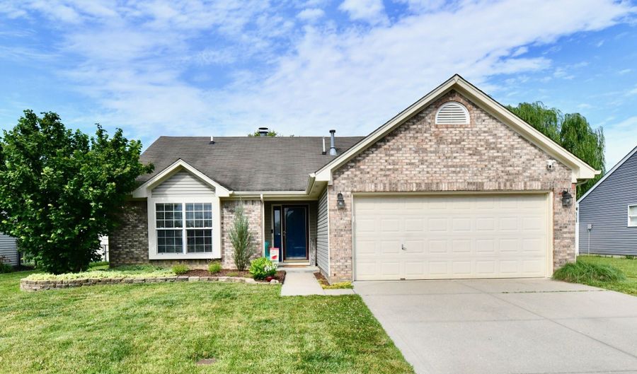 10173 Stillwell Dr, Avon, IN 46123 - 3 Beds, 2 Bath