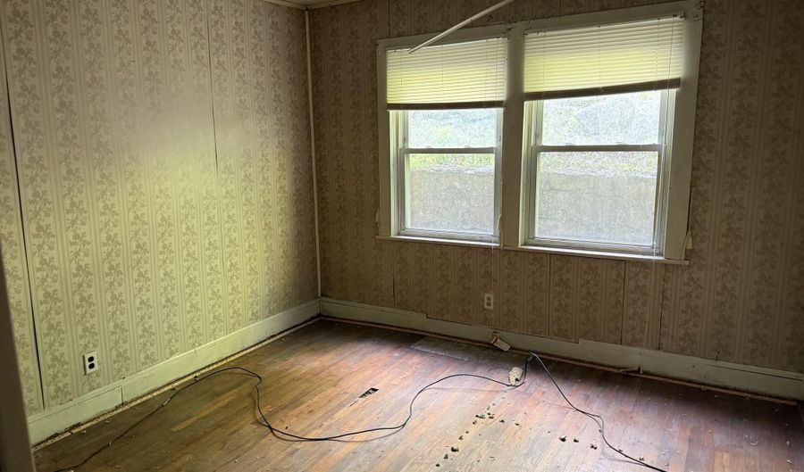705 Blondell Ave, Appalachia, VA 24216 - 3 Beds, 2 Bath
