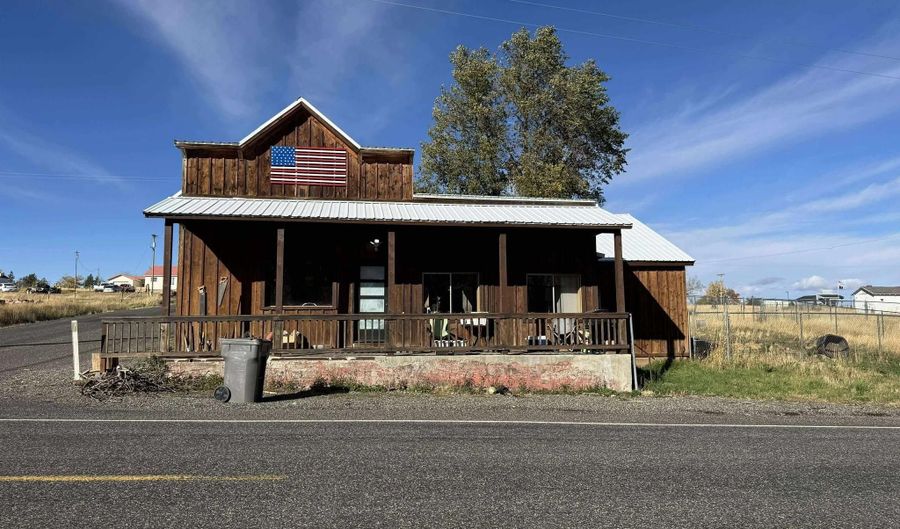 40238 Sr 129, Anatone, WA 99401 - 3 Beds, 1 Bath