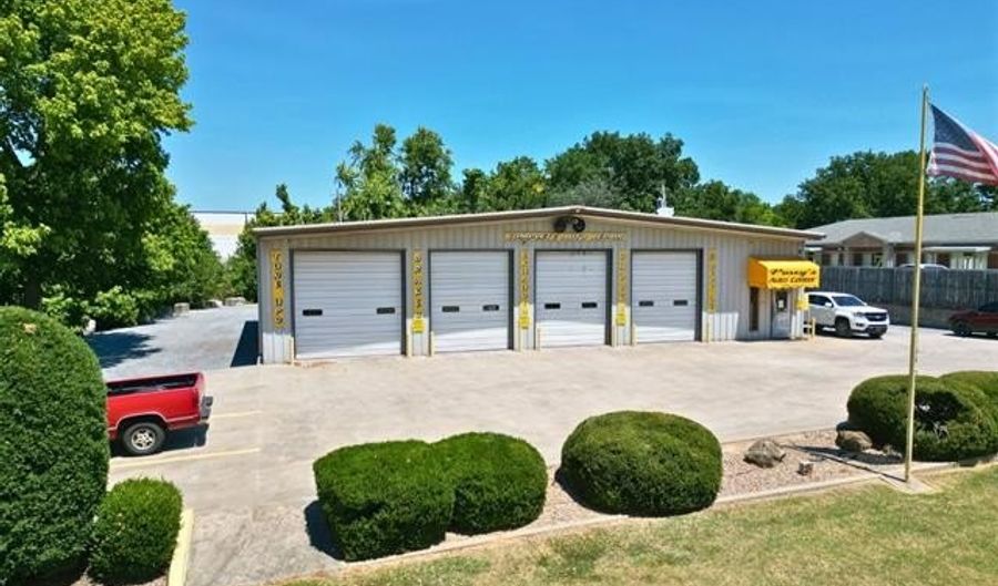 800 Lonnie Abbott Blvd, Ada, OK 74820 - 0 Beds, 0 Bath