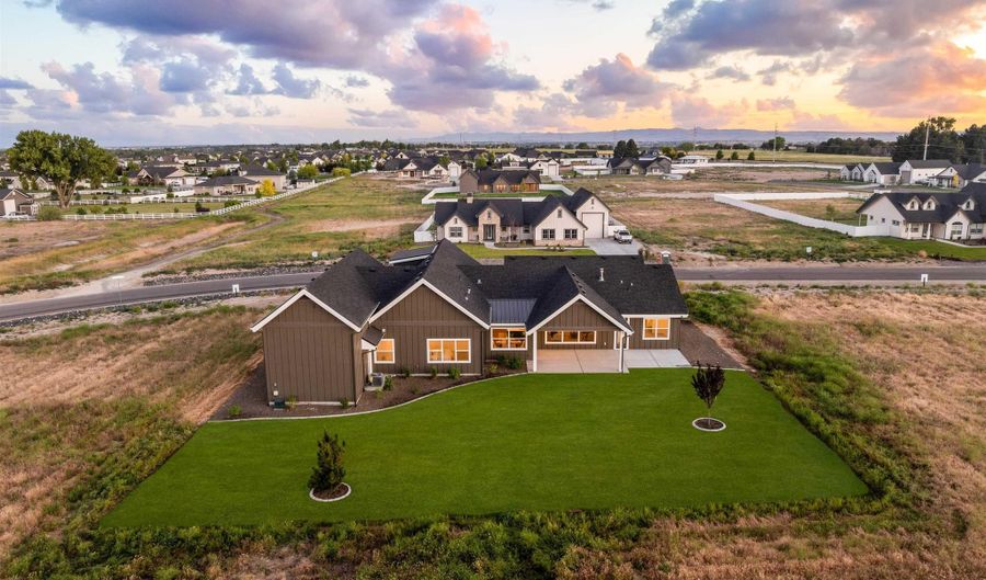 15280 Juniperwood Dr, Caldwell, ID 83607 - 4 Beds, 3 Bath