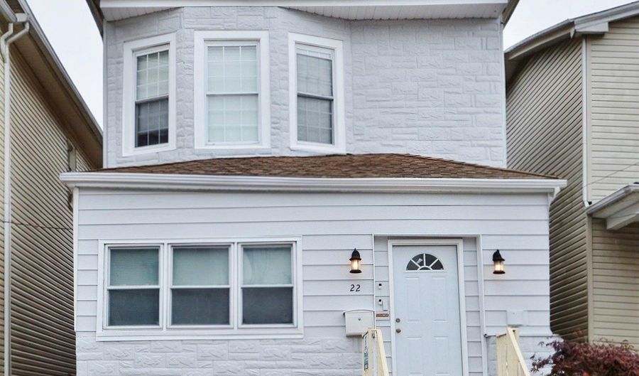 22 E 44TH St, Bayonne, NJ 07002 - 8 Beds, 3 Bath