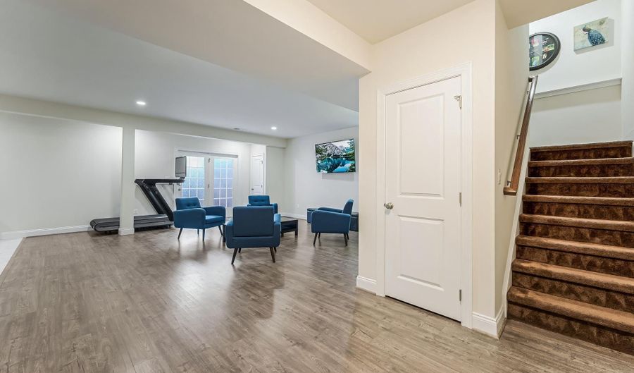 22507 BOWENS WHARF Pl, Ashburn, VA 20148 - 5 Beds, 6 Bath