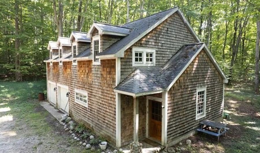 16568 WAGNER Rd, Almira, MI 49650 - 3 Beds, 2 Bath