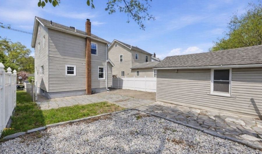 126 Garden Ave, Belleville, NJ 07109 - 3 Beds, 2 Bath