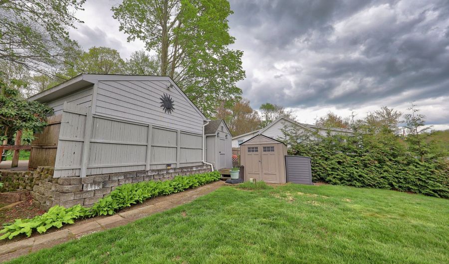 59 Bethlehem Ln, Bethlehem, CT 06751 - 2 Beds, 1 Bath