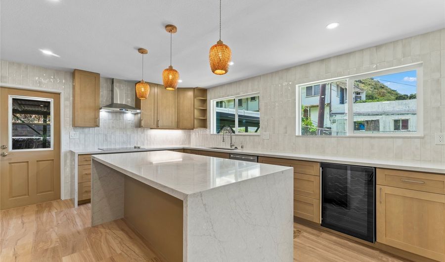 2265 Waiomao Rd, Honolulu, HI 96816 - 4 Beds, 2 Bath