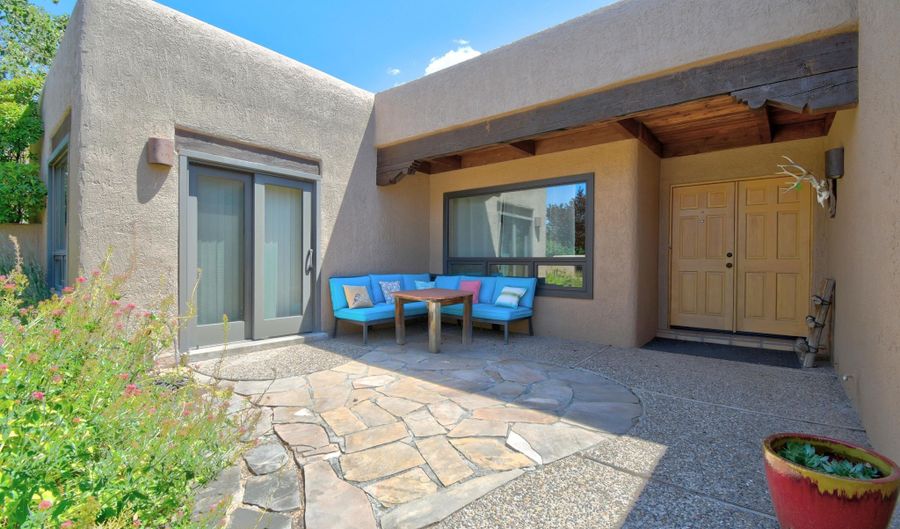 2762 Cliffrose Dr NE, Albuquerque, NM 87122 - 3 Beds, 2 Bath