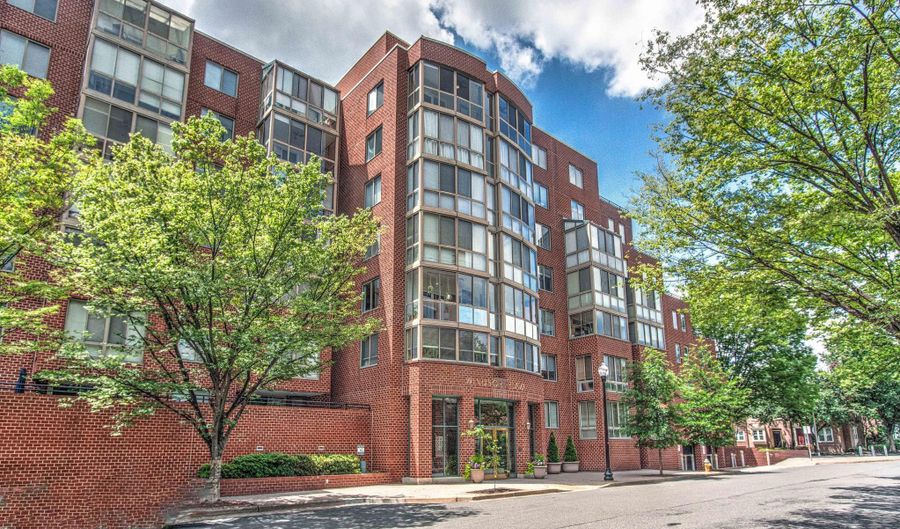 1050 N TAYLOR St 1-201, Arlington, VA 22201 - 2 Beds, 2 Bath