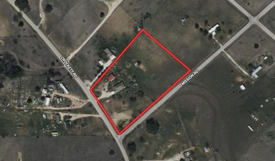118 Crockett Rd, Weatherford, TX 76088 - 3 Beds, 2 Bath