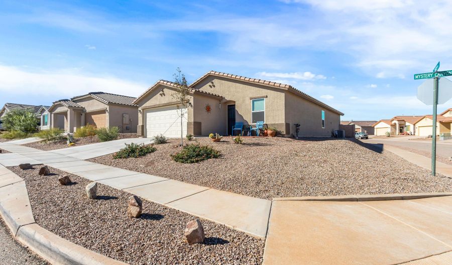 1681 S MYSTERY CANYON Dr, Benson, AZ 85602 - 3 Beds, 2 Bath