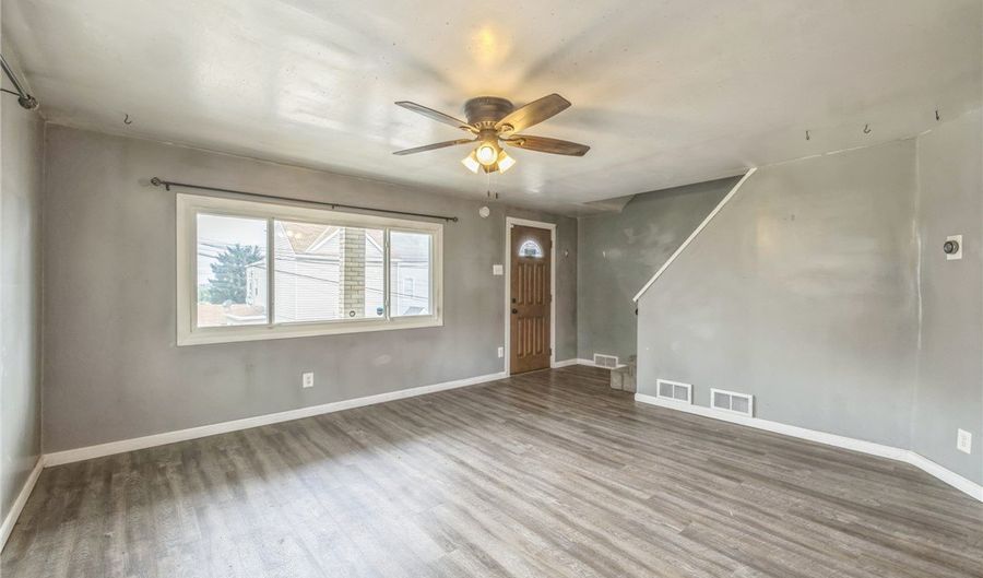 2318 Eccles St, Airville, PA 15210 - 2 Beds, 2 Bath