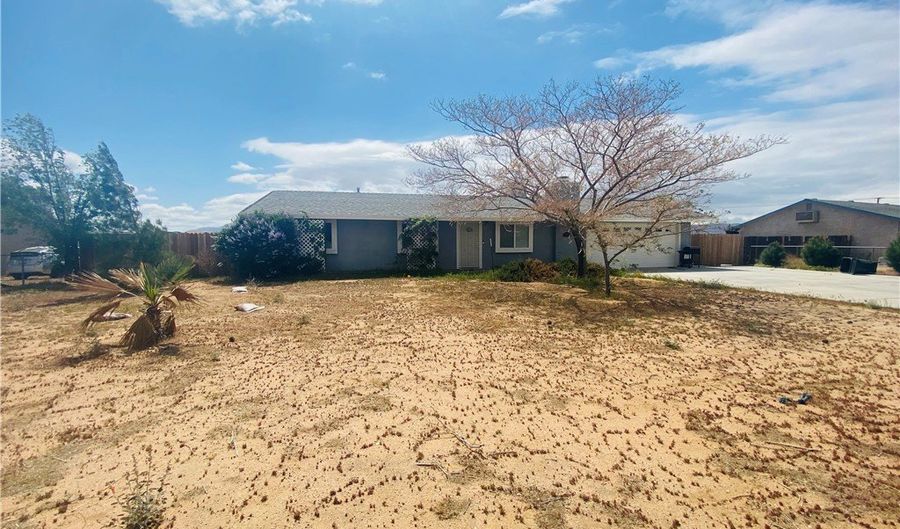 21259 Rosewood St, Apple Valley, CA 92308 - 3 Beds, 2 Bath