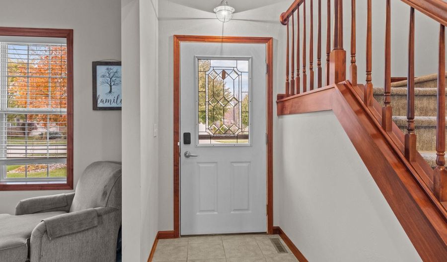 4027 E GLORY Ln, Appleton, WI 54913 - 4 Beds, 3 Bath