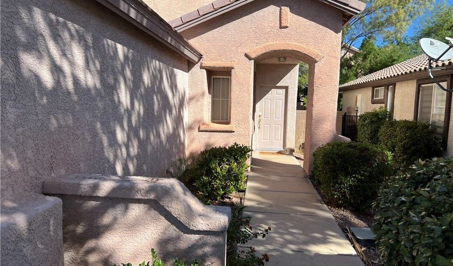 10232 Country Flats Ln, Las Vegas, NV 89135 - 3 Beds, 3 Bath