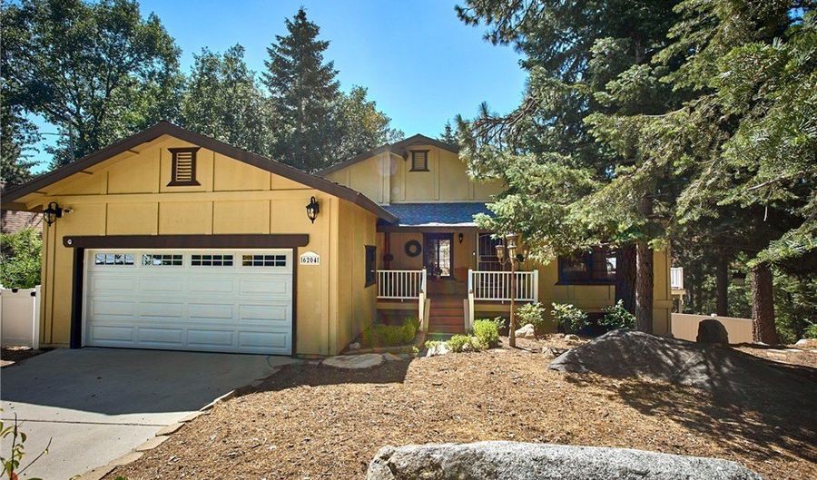 6204 Spruce Ave, Angelus Oaks, CA 92305 - 4 Beds, 4 Bath